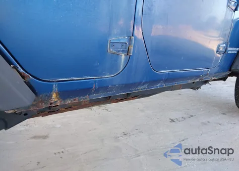 2010 Jeep Wrangler Unlimited Sport из США, поврежденный, VIN 1J4BA3H10AL214288